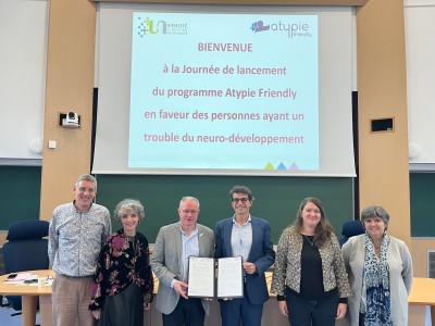 De gauche à droite : Jérémy Olivier, Stéphanie Rabiller, Laurent Bordes, Bertrand Monthubert, Elsa Alexandre et Marie-Hélène Philippe