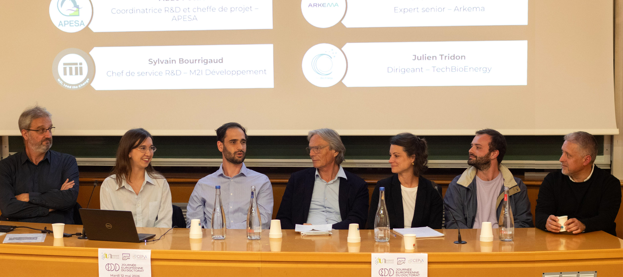 Photo intervenants de la table ronde.